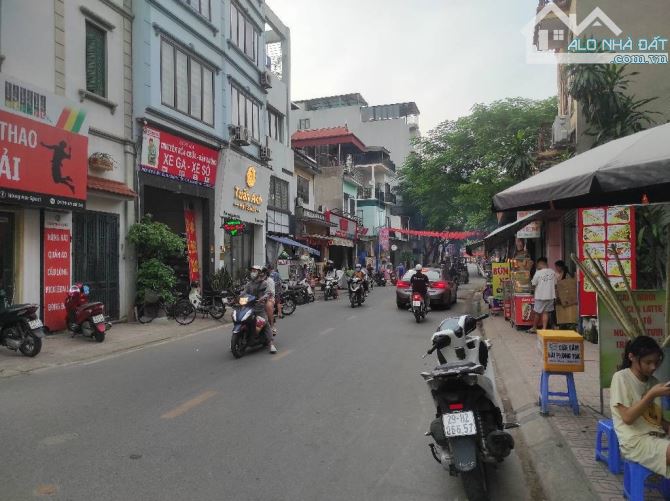 🌹HIẾM, VỊ TRÍ TT NGUYỄN SƠN, NHÀ DÂN DÂY, ÔTÔ VÀO NHÀ, NGÕ Ô TÔ THÔNG.50M, MT 6M, 11TỶ XI