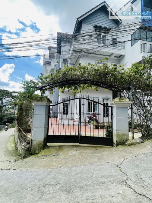 Bán nhà 3 tầng, 6,3 tỷ, 80m2, tại đường Ngô Quyền Đà Lạt
