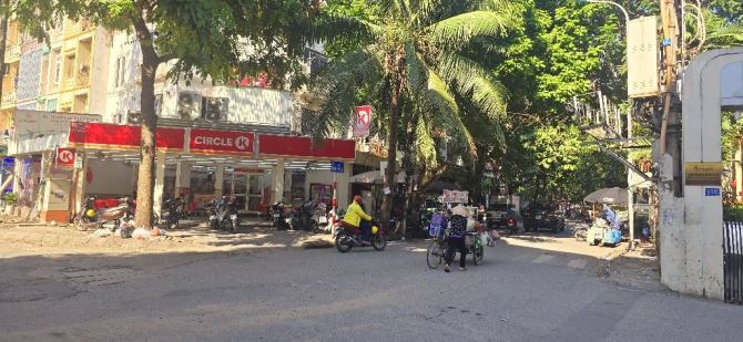 PHÂN LÔ MAI DỊCH - CẦU GIẤY - 6 TẦNG THANG MÁY - Ô TÔ TRÁNH - KINH DOANH - DT65m2