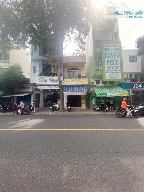 BÁN NHÀ 3 TẦNG – MT TRẦN NHẬT DUẬT, NHA TRANG