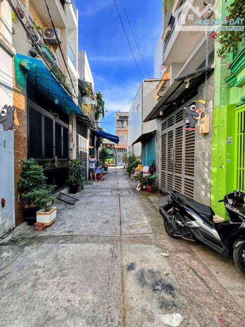 Bán Nhanh Giá Rẻ Nhà HXH đường Lê Văn Quới Q.Bình Tân DT 4mx11m 2 Tầng giá chỉ 4.2 Tỷ