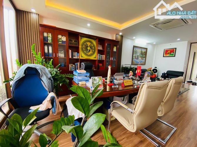 BÁN NHÀ HOÀNG QUỐC VIỆT, PHÂN LÔ, ÔTÔ TRÁNH, VỈA HÈ KINH DOANH, 2 THOÁNG, 52M2 HƠN 14TỶ