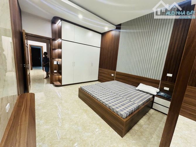 B.Á.N NHÀ MẶT PHỐ ĐAN PHƯỢNG , 138M2, 11 TỶ  , Ô TÔ TRÁNH, FULL NỘI THẤT, KINH DOANH ĐỈNH