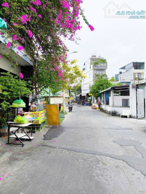 Q9 - GẦN KHU CÔNG NGHỆ CAO & VÀNH ĐAI 3 - ĐẤT TRỐNG 200M2, NGANG 6M - CHỈ NHỈNH 7 TỶ