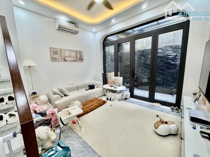 Bán Nhà Ngọc Thuỵ 48m2-hơn 6 tỷ-Ô TÔ ĐỖ CỔNG-3 NGỦ-FULL NỘI THẤT-5 ĐIỀU HOÀ-SỔ VUÔNG