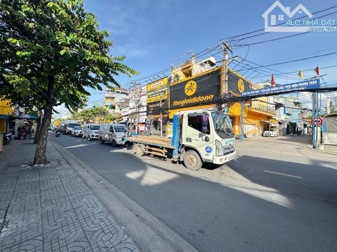 Căn góc 2MTKD ô bàn cờ Trung Mỹ Tây ngay sau Galaxy Cinema Trung Chánh