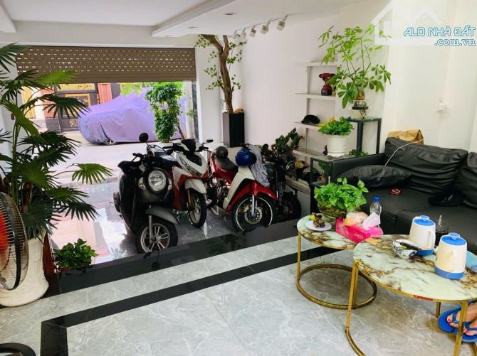 BÁN NHÀ 4 TẦNG, NGANG 8M - ĐƯỜNG 5M THÔNG - TAM HÀ, THỦ ĐỨC