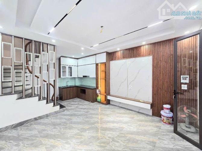 NHÀ ĐẸP MỚI KOONG LONG LANH-GẦN Ô TÔ-NGÕ GỐC ĐỀ MINH KHAI CHỈ HƠN 7tỷ