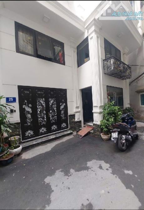 🏡 Hoàng Hoa Thám – 47m²- 7 tầng – MT 7m – thang máy Đức – chỉ 16,5 tỷ
