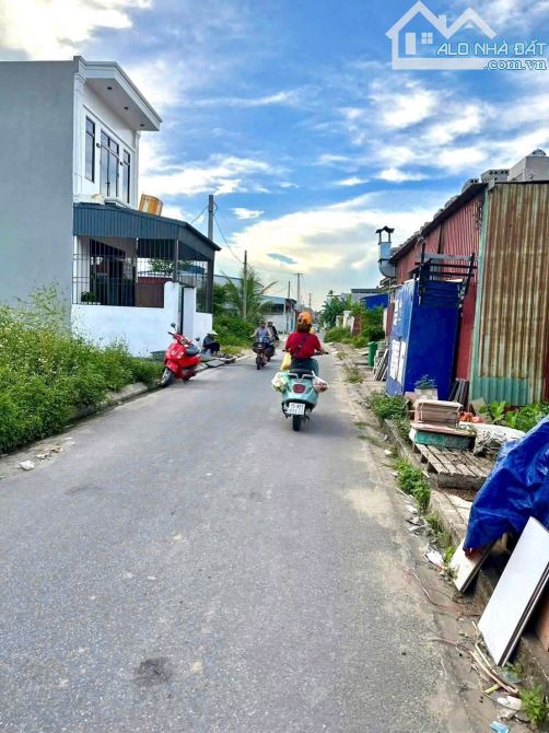 Chính chủ gửi bán lô đất tuyến 2 Phạm Văn Đồng 178,5m2 giá 2ty850