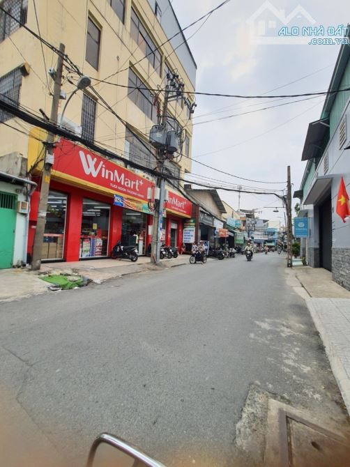 💥 NHÀ ĐẸP 5 TẦNG TRUNG TÂM Q11 – HIẾM NHÀ BÁN 💥 + Vị trí :  Đội Cung, P.8, Quận 11