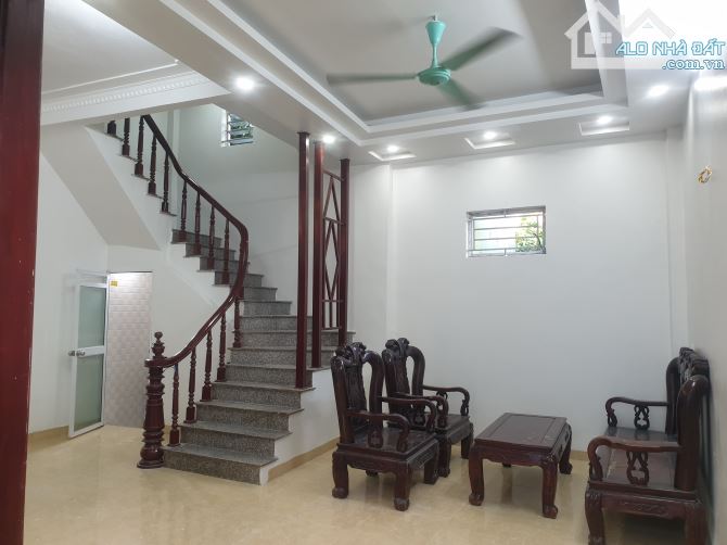 BÁN NHÀ ĐẸP 1.55 TỶ 2 TẦNG 45M2 ( TÂY BẮC ) NGÕ TÔ HIẾN THÀNH