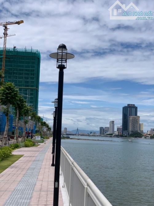 bán nhà trần đường trần hưng đạo giá rẻ hơn thị trường mặt tiền sông hàn ngay trung tâm