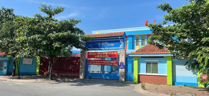 Bán nhà 2 tầng  (8.8x25) Phạm Thế Hiển thu nhập/th 20tr phường 7 q8 chỉ 6.4 tỷ