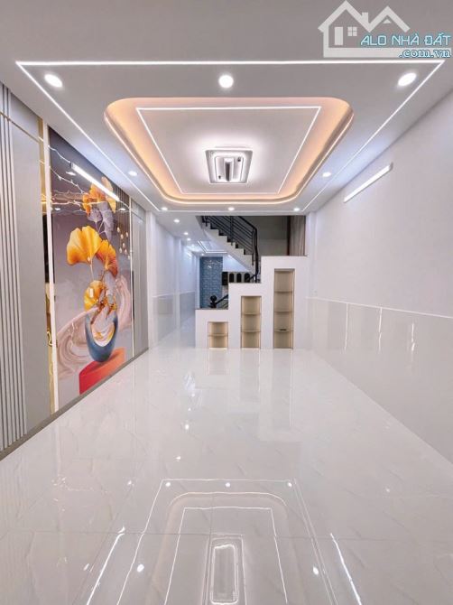 BÁN NHÀ ĐẸP 2 TẦNG GẦN 4 XÃ HẺM XE HƠI GIÁ CỰC TỐT