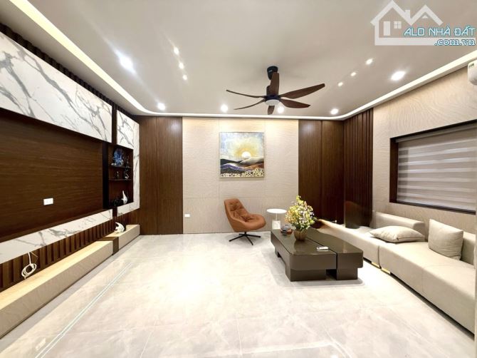💥💥 Biệt thự 6,2x12m - ngõ ô tô GIẢI PHÓNG - THANG MÁY 💥💥