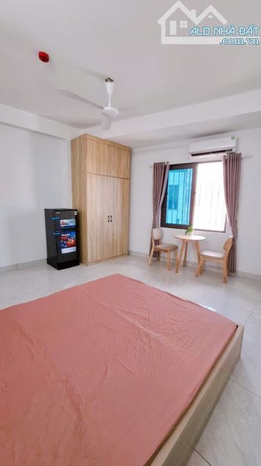 Cho Thuê CCMN Ngõ 230 Mễ Trì Thượng Nam Từ Liêm 30m2 Studio Cửa Sổ Thang Máy Full Đồ Ô Tô