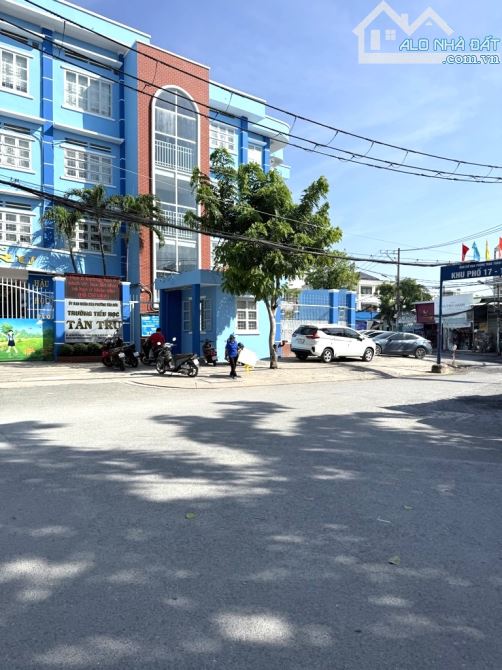 NGAY TRƯỜNG HỌC TÂN TRỤ- TÂN BÌNH- HXH THÔNG- DT 70M2- 4 TẦNG BTCT- KHÔNG QUI HOẠCH