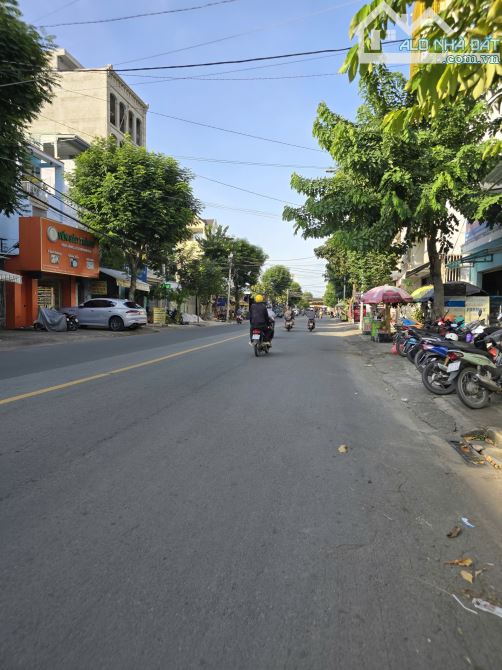 Nhà trệt lầu 106m2 mặt tiền Dương Thị Mười, gần Nguyễn Ảnh Thủ