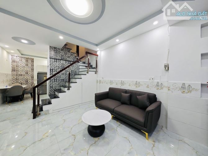 Nhà Thống Nhất - 38m2 - 4.7 tỷ HXH vô nhà - Sổ a4