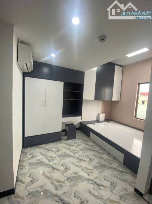 Bán nhà Đào Tấn, Toà Căn Hộ Dịch Vụ 70m2, 7 tầng, 15 pkk, mặt ngõ thông, gần phố giá 19 tỷ