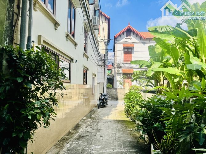 ⭐Ô TÔ ĐỖ GẦN-4 TẦNG*35M-Đông Dư Bát Khối-Nhà Ở Ngay Đủ Công Năng-Chỉ hơn 3 tỷ