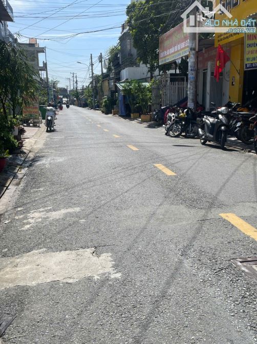 NHÀ MẶT TIỀN GIÁ 6,5 TỎI, 100M2, 3 TẦNG MT ĐƯỜNG HT06, HIỆP THÀNH Q12.