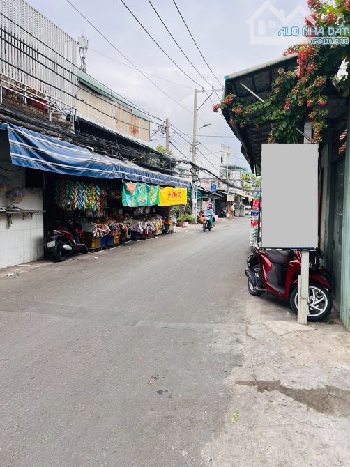 Nh.à mới 4 Tầng - Sân vườn rộng - Ngang 4M - P. Tân Hưng - hơn 6ty