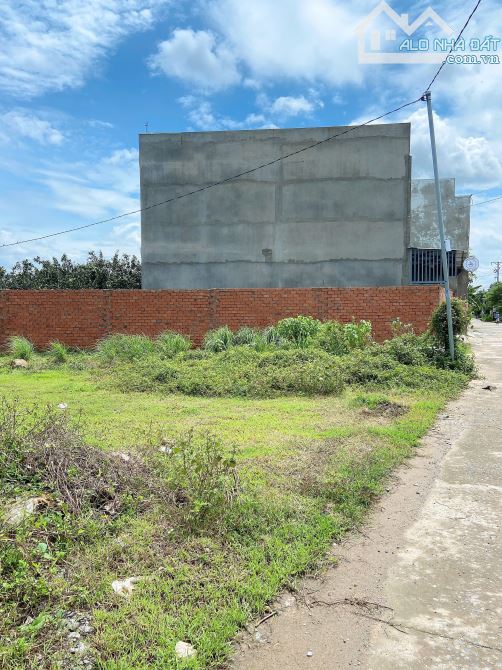 Kèo Thơm - Bán lô đất diện tích siêu rộng 155m2 ngang 6 mét . Sổ riêng thổ cư