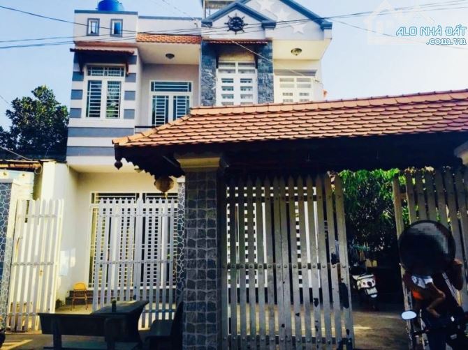 Bán Nhà Mặt Tiền Đông Thạnh 3-2. 110m2, 2 tầng BTCT ngang khủng 9,5m, Đường 10m Thông Tứ T
