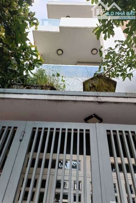 NHÀ 3 TẦNG ĐẸP XUÂN THỚI SƠN – HÓC MÔN | 110M2 | HẺM XE HƠI – GẦN NGUYỄN THỊ THỬ | GIÁ CHỈ