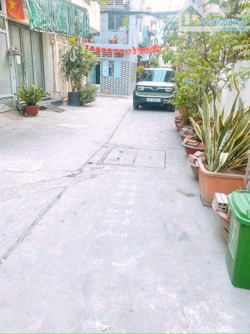 XE HƠI VÀO NHÀ NGUYỄN TRỌNG TUYỂN 60M2, NGANG 3.8M, HẺM 6M THÔNG, 5 TẦNG, 4PN, NHỈNH 13 TỶ