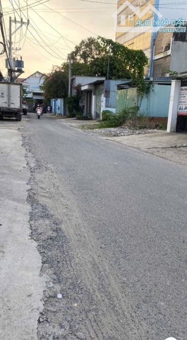 MẶT TIỀN AN PHÚ ĐÔNG 27 CÁCH QUỐC LỘ 1 CHỈ 200M GIÁ TỐT GẦN 100m2 NHÀ CÒN MỚI MÀ CHỈ 4.8 T