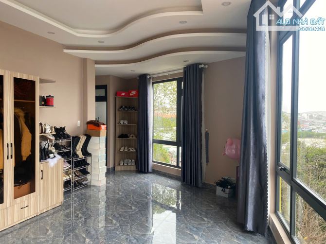 Căn nhà chuẩn homestay  full công năng, hẻm ô tô, giá công khai 10.5 tỷ Phường Xuân Hương