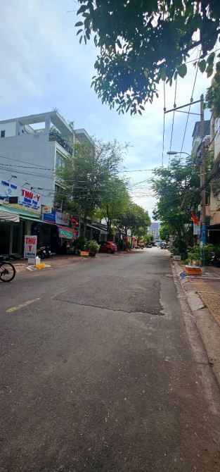 [PHƯỚC BÌNH - ĐỖ XUÂN HỢP, Q9] NHÀ MẶT TIỀN KINH DOANH - 90M2, NGANG 4M - GẤP BÁN