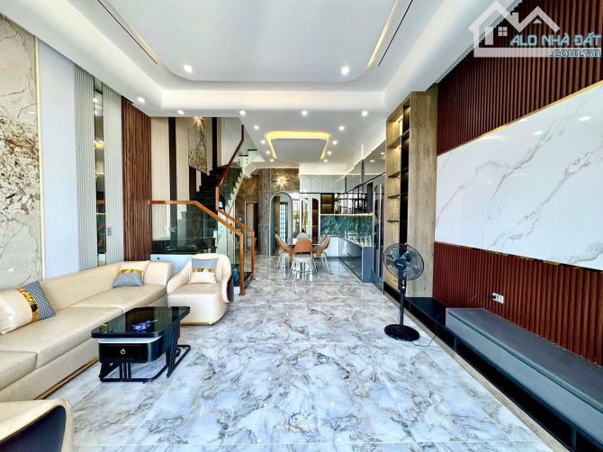 CHO THUÊ NHÀ MỚI HIỆN ĐẠI GẦN ĐƯỜNG TRẦN NAM TRUNG – HOÀ XUÂN  • Diện tích: 100m² x 3 tầng