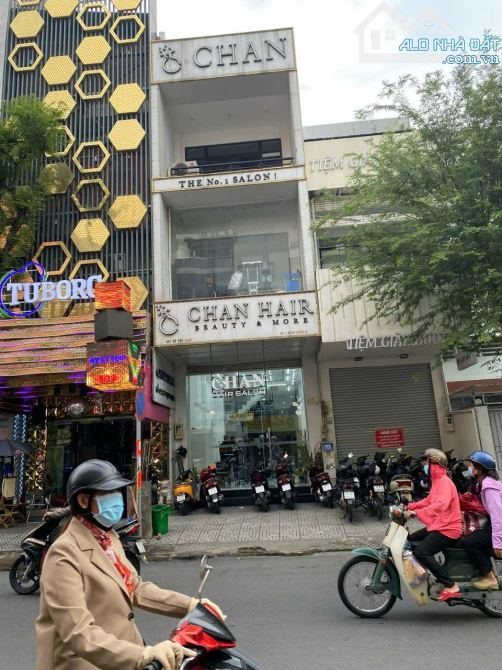 Bán mt Sư Vạn Hạnh, Q10 - 5 tầng, thang máy, hợp đồng thuê 110 triệu/tháng, Giá 47.9 tỷ