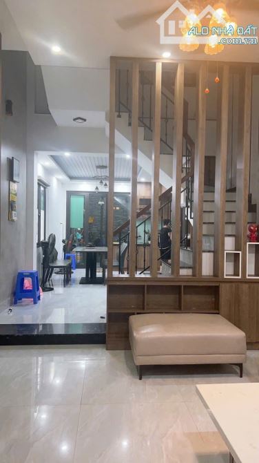 🎯CHỐT NGAY SIÊU PHẨM - NHÀ 3 TẦNG MÊ LỆCH SANG XỊN MỊN - ĐỐI DIỆN ĐH SƯ PHẠM ĐÀ NẴNG