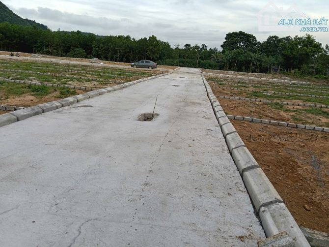 Bán đất ngay trung tâm hành chính thị trấn Vân Du giá chỉ 200 triệu/lô