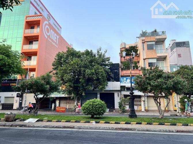MTKD Đường Lê Thúc Hoạch dt 4.2x22m đang cho thuê 15tr, GIá bán 12.2 tỷ