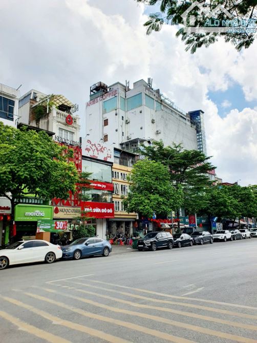 Bán nhà phố Hào Nam - 170m2 - 4 tầng - MT rộng hơn 7m - xây tòa khách sạn, văn phòng tuyệt