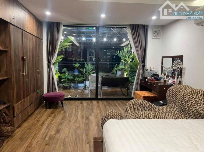 BÁN NHÀ TÂY HỒ - NHÀ MẶT PHỐ - Ô TÔ VÀO NHÀ - THANG MÁY - FULL NỘI THẤT - THOÁNG