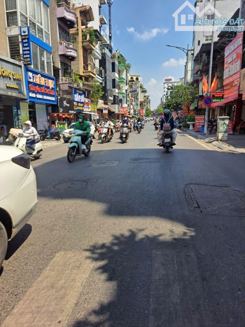 MẶT PHỐ  NGUYỄN VIẾT XUÂN - KINH DOANH - VỈA HÈ - DÂN XÂY - 55M - MT 5M - 21,8 TỶ.   + Mặt