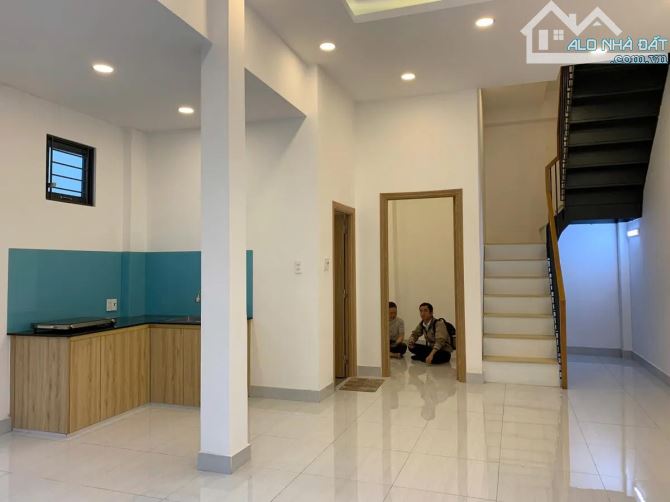 NHÀ HẺM XE HƠI 8M BÀ HẠT, QUẬN 10, DT: 7x12M, KC:6 TẦNG , GIÁ: 26,8TỶ