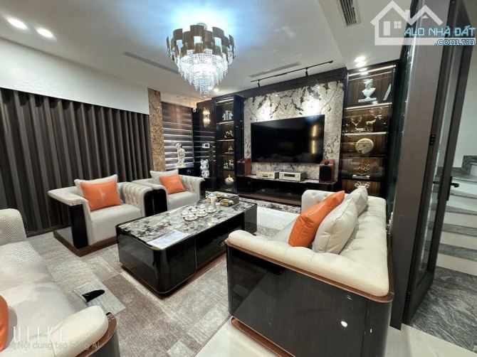 Biệt thự Việt Hưng, gara, thang máy, 6 tầng, 63m2, full nội thất xịn, 18 tỷ