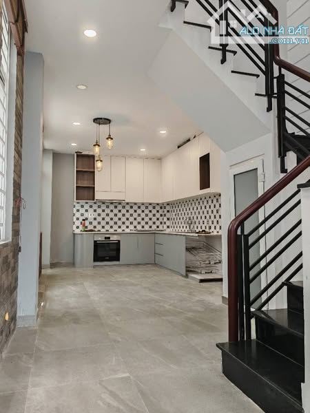NHÀ ĐẸP NGUYỄN VĂN ĐẬU – P5 BÌNH THẠNH – 50M² – 4 TẦNG  – HẺM 6M Ô TÔ  – FULL NỘI THẤT