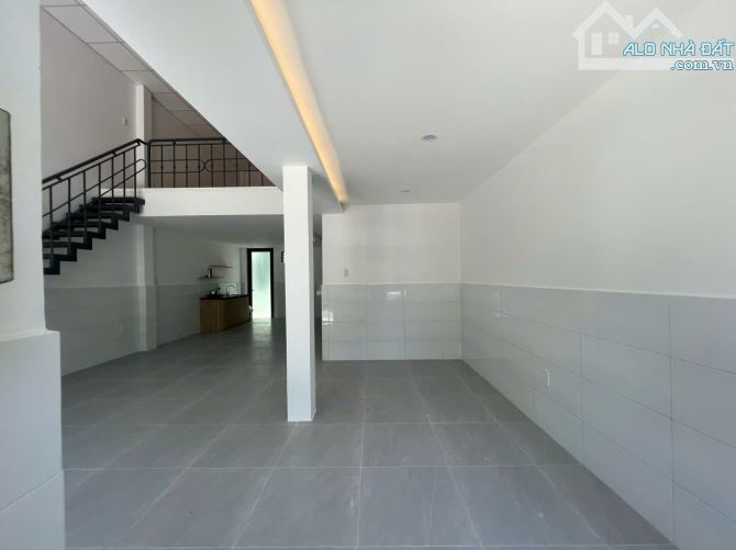 Bán nhà gác lững đường Phan Huy Chú  gần đường Bùi Thị Xuân - gần Cầu Rồng