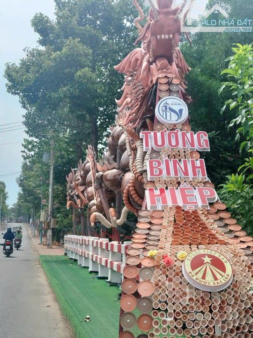 ĐẤT NGỘP BÁN GẤP,4X30 5X30 8X30.SỔ HỒNG RIÊNG GIÁ 1TY7 THỦ DẦU MỘT.NGAY UBND