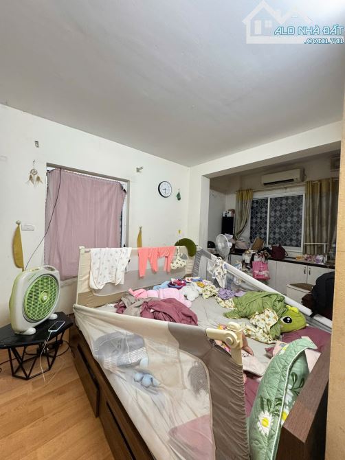TẬP THỂ QUÂN ĐỘI LÔ GÓC, RỘNG, THOÁNG, OTO ĐỖ, SỬ DỤNG 70M2, 2 NGỦ, GIÁ 4,65 TỶ