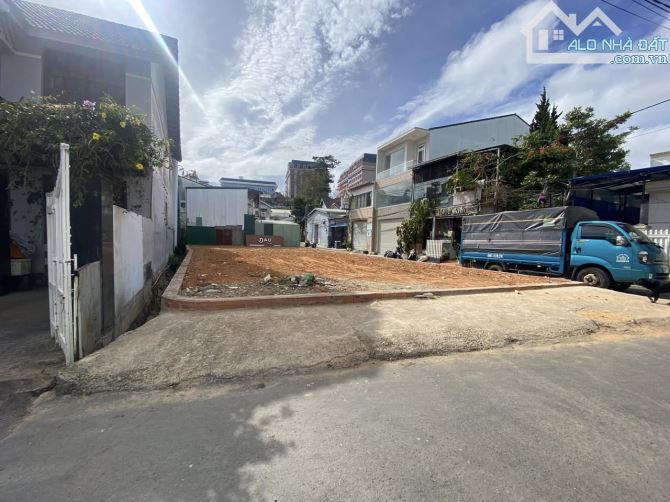 GIẢM MẠNH BÁN GẤP NỀN ĐẤT 2 MẶT TIỀN NGAY TRUNG TÂM ĐƯỜNG PHAN CHU TRINH